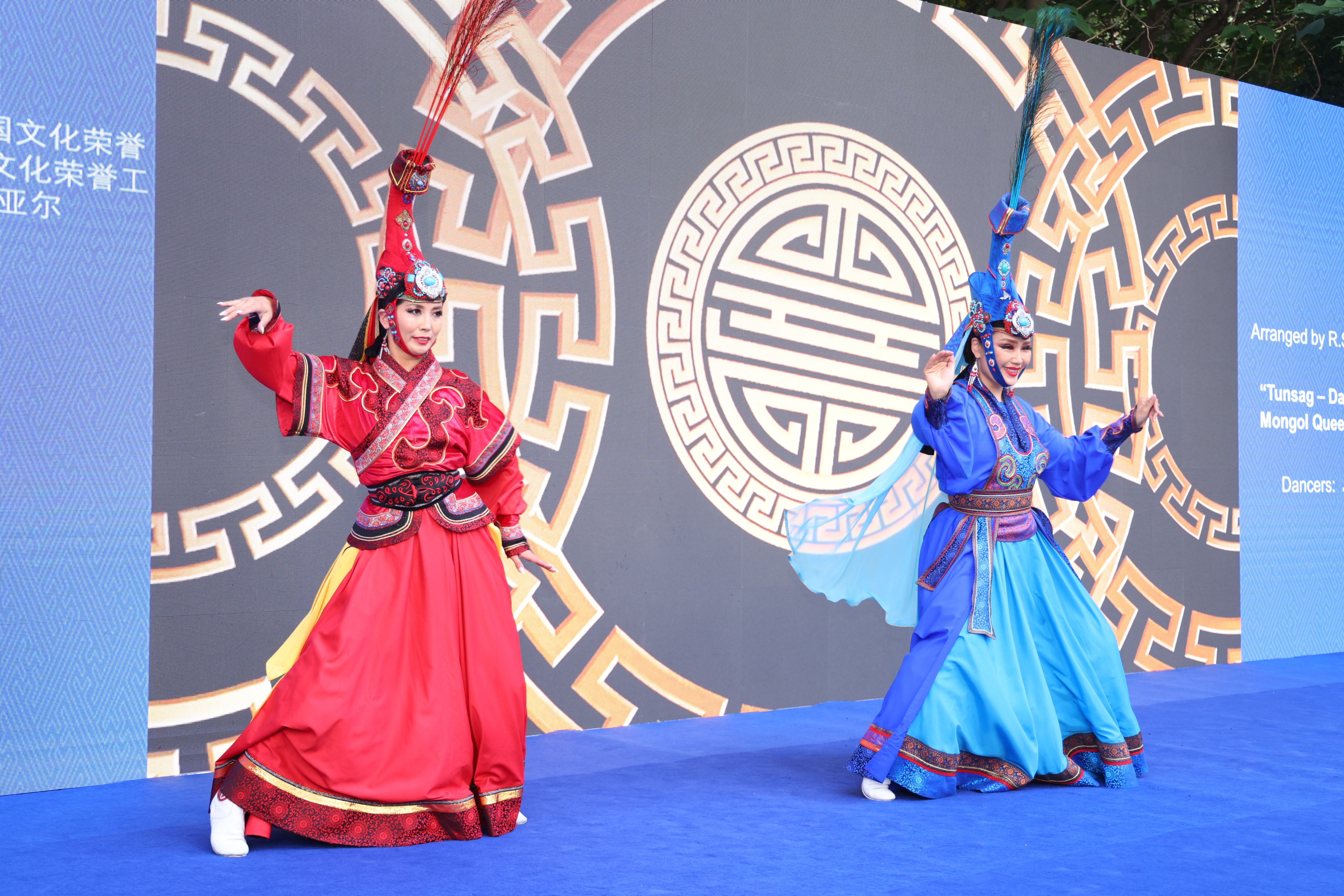 外蒙傳統(tǒng)王后之舞“清雅”閃亮登場，驚現(xiàn)蒙古國駐華大使館